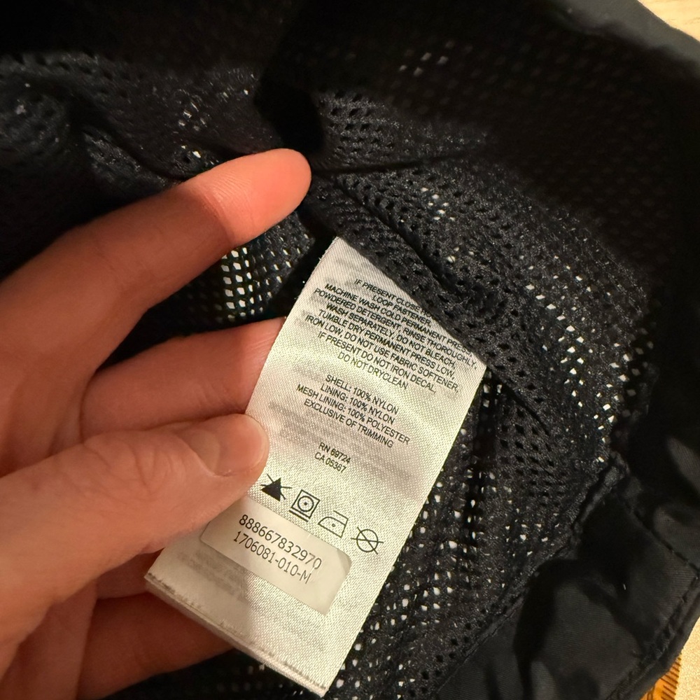 Men’s Columbia Windbreaker - Picture 7 of 9